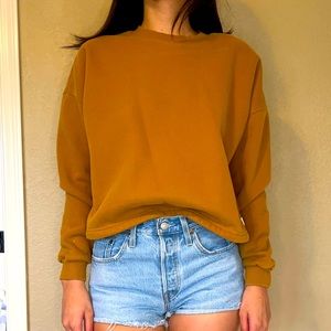 Small Mustard Yellow Vuori Crewneck with Draw String Waist Line